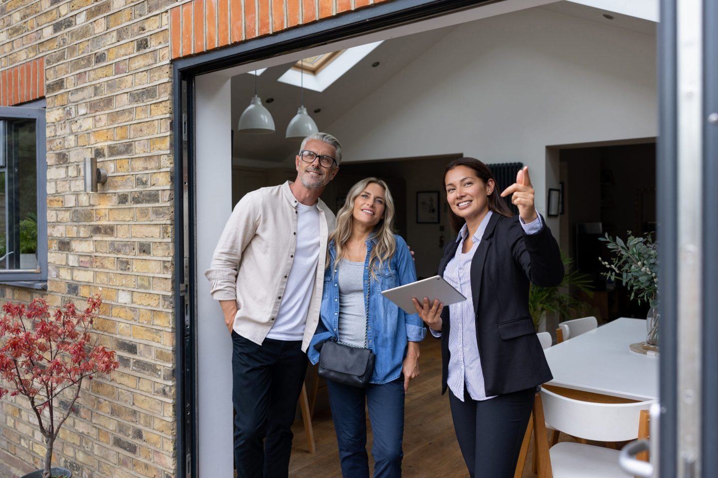 Housing affordability is the worst it’s been in decades. It will improve in 2024, but by only a ‘small step,’ Realtor.com chief economist says