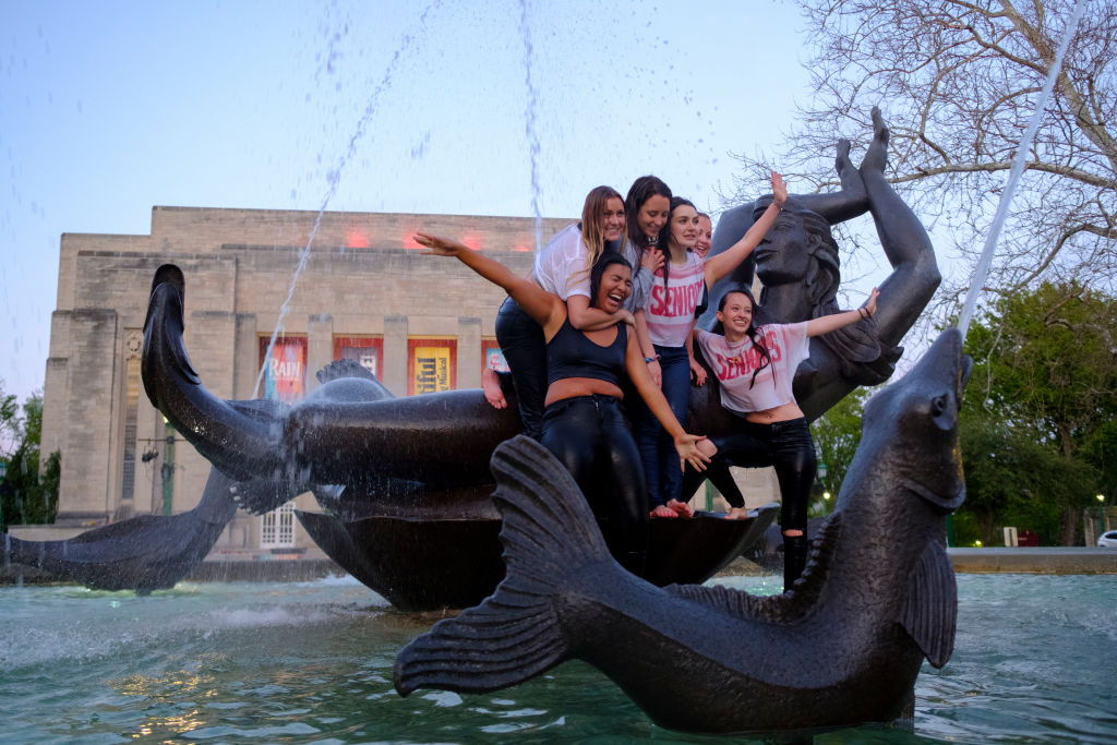 4 of the most affordable full-time MBA programs where grads make more than the $115K average