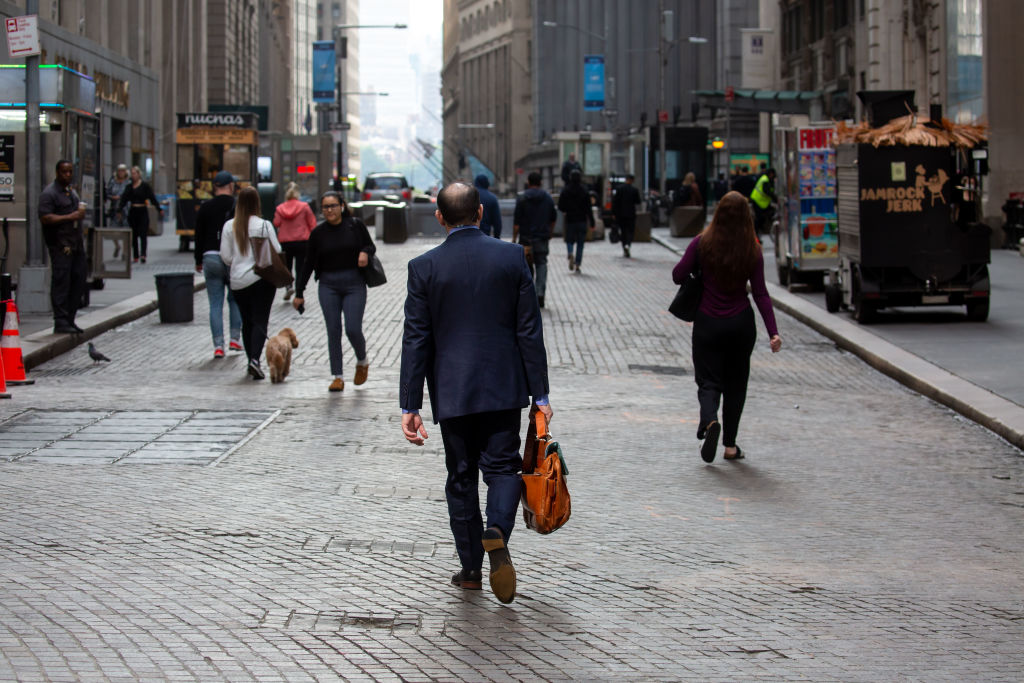 Men with an MBA still earn 21% more than women. But it’s not all bad news, Forté Foundation CEO says