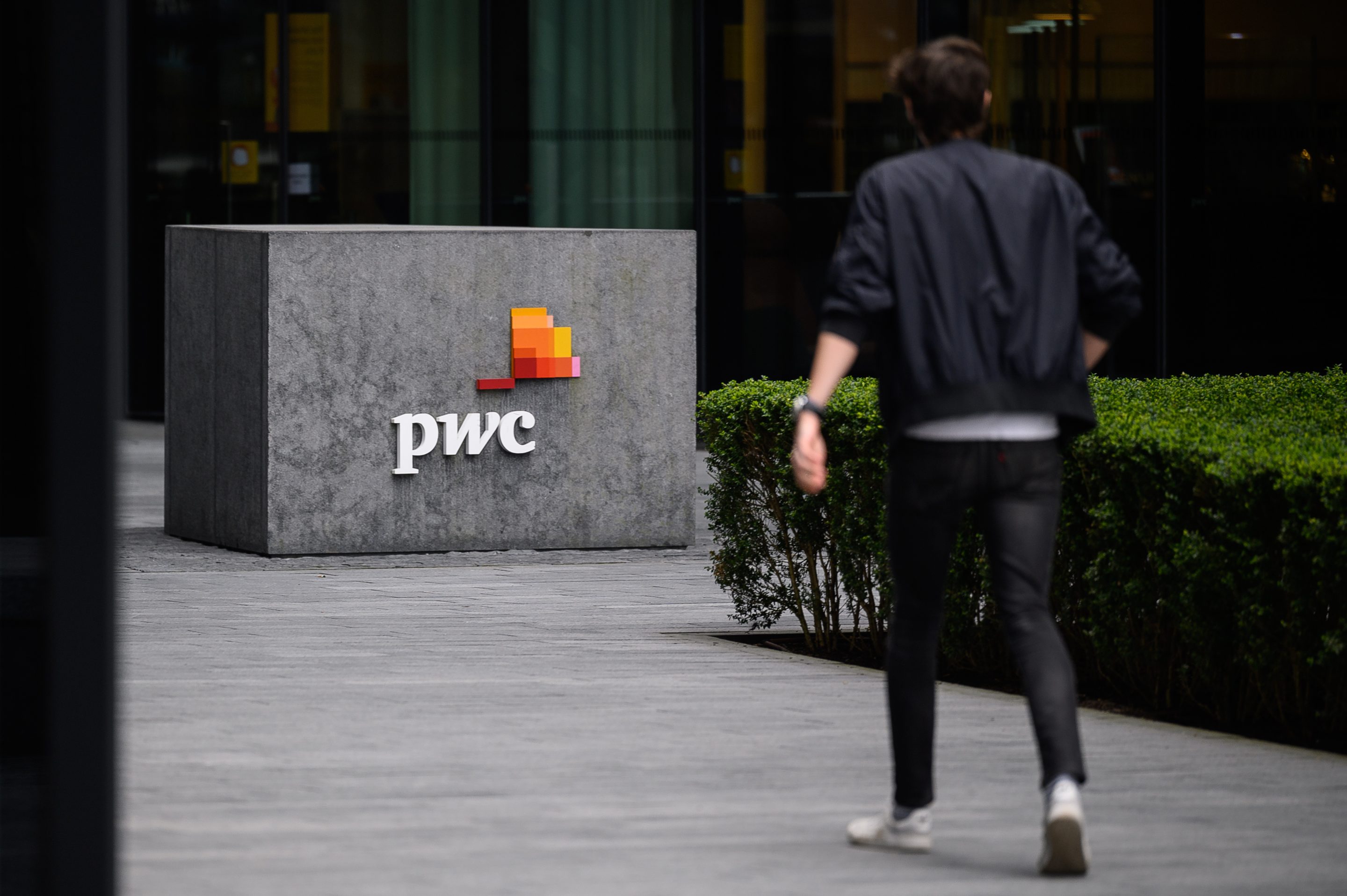 PricewaterhouseCoopers paid U.K. partners an average of £906,000 for the latest financial year, while such compensation at KPMG reached £717,000 in 2022, filings show.