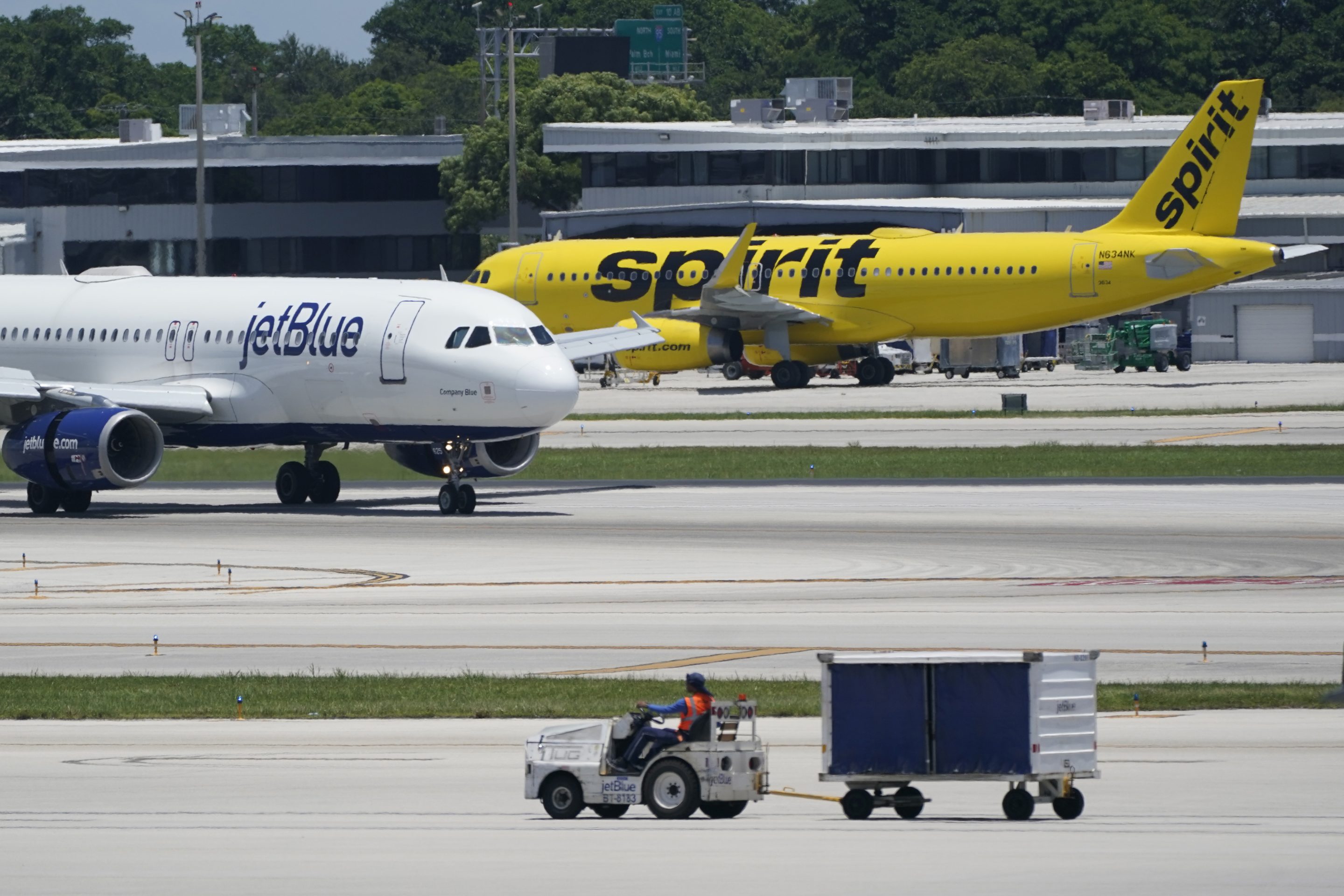What's next for Spirit Airlines, now that it won't be merging with JetBlue? Some Wall Street analysts are starting to raise the possibility of bankruptcy.