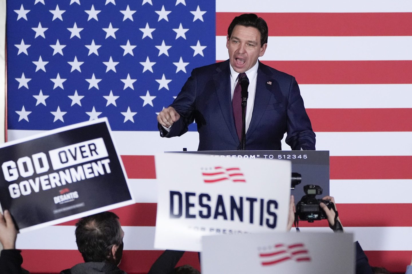 Ron DeSantis ends presidential bid before New Hampshire primary after thrashing in Iowa by Trump