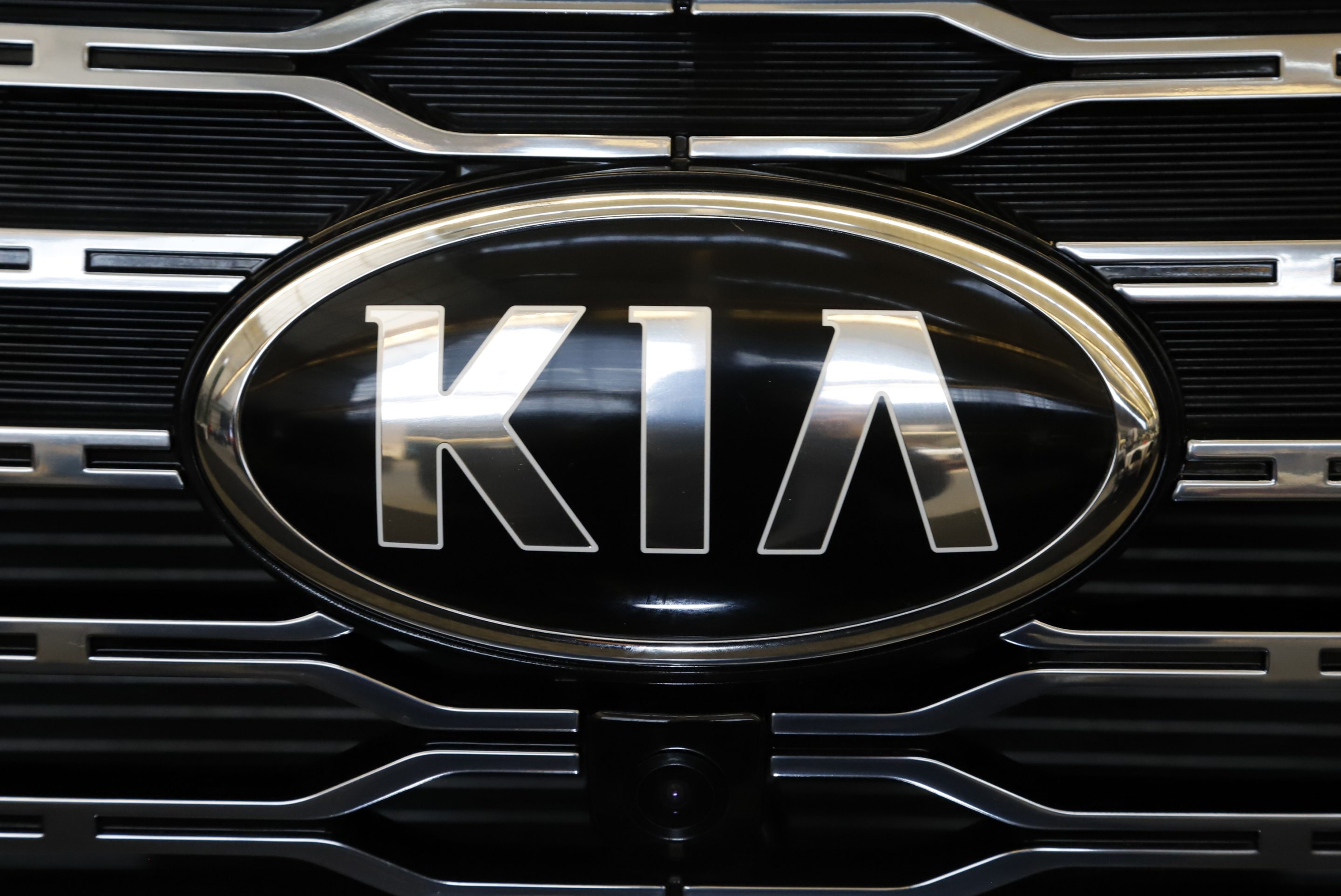 The front grill of a 2020 Kia Telluride.