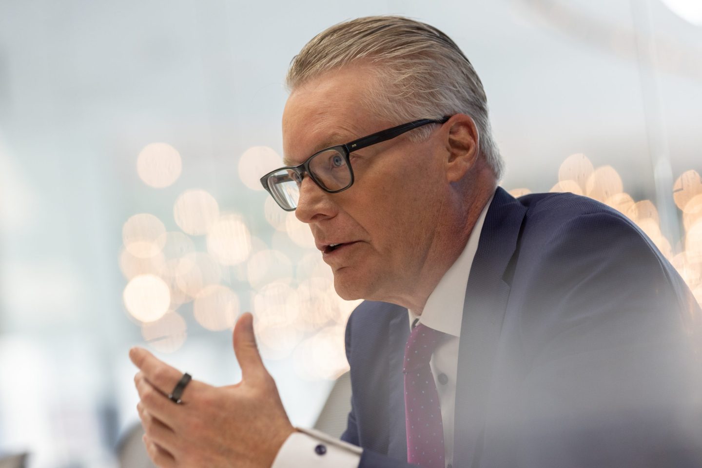 Delta’s CEO just paid out $1.4 billion to his employees. Here are his 3 secrets to being a great boss