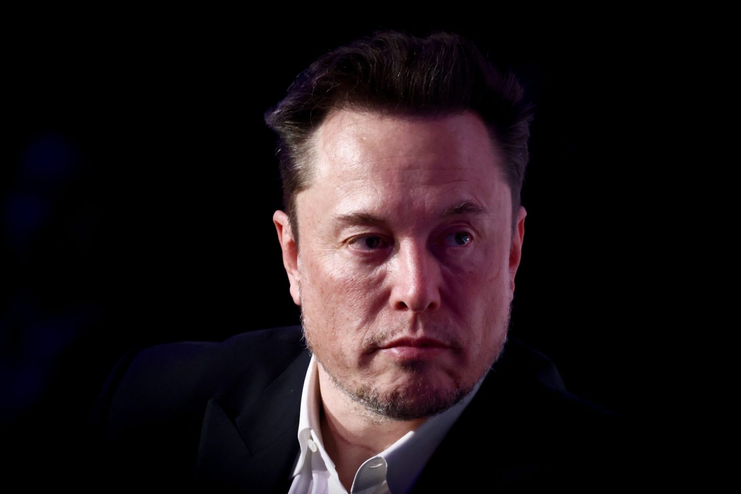 Jeff Bezos just leapfrogged Elon Musk as the world’s richest person with a fortune of $200 billion
