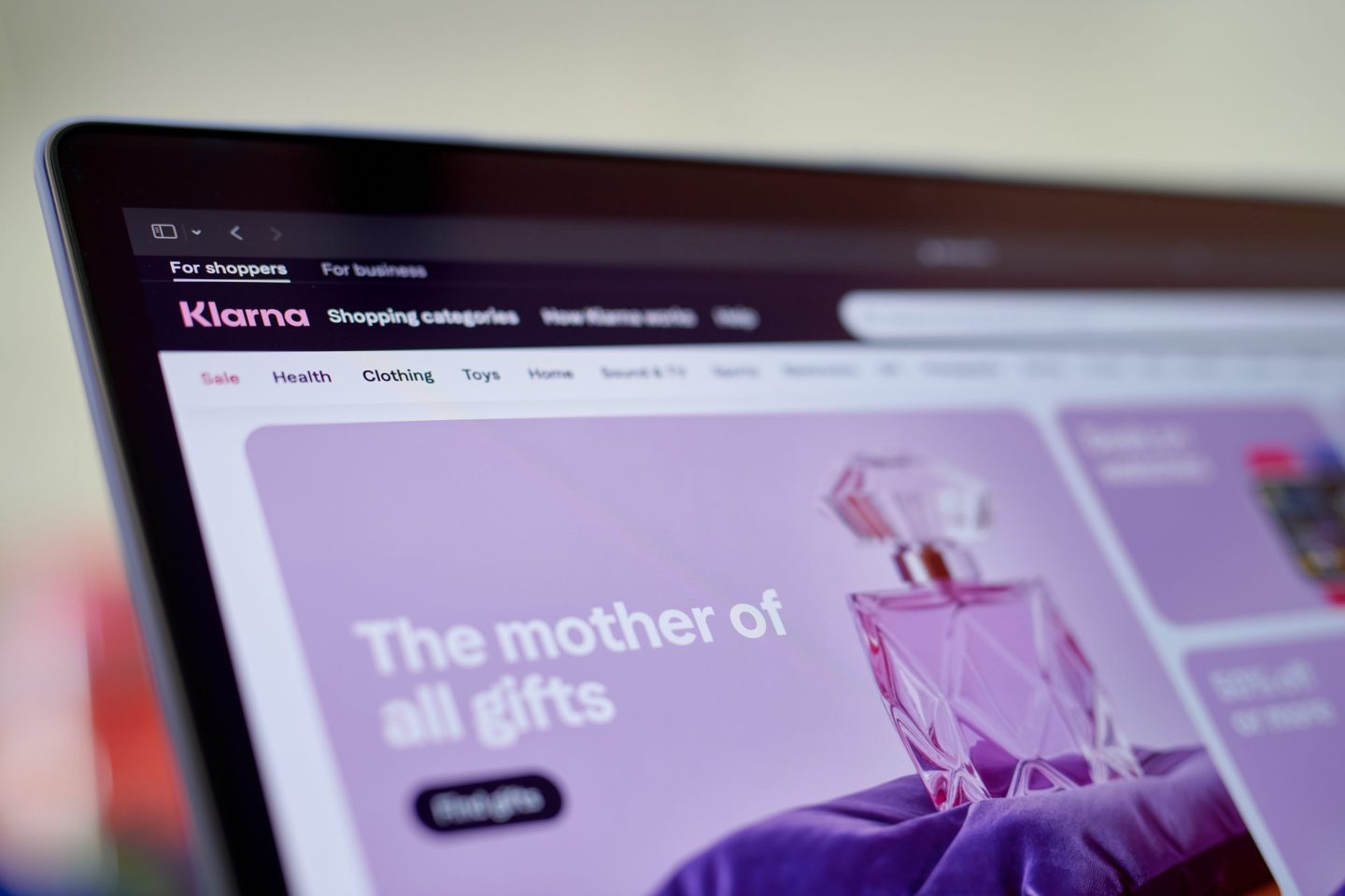 Klarna website on a laptop computer