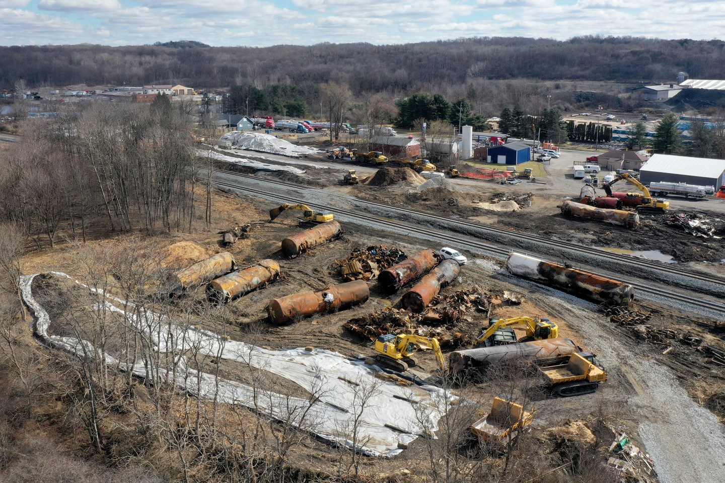 After fiery 2023 Norfolk Southern derailment left firefighters in dark about chemicals on the train, railroads must now immediately offer hazardous cargo details