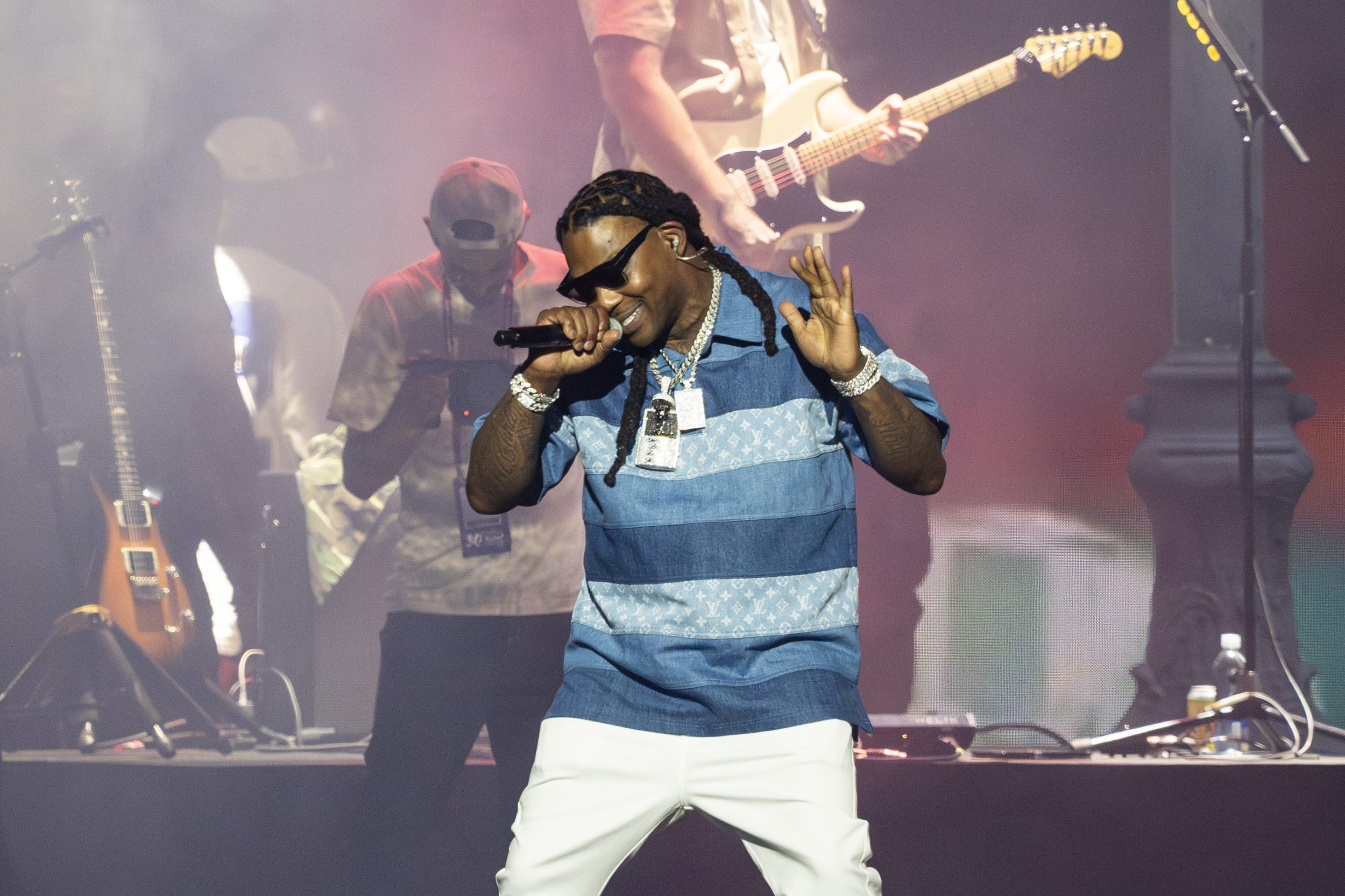 Rapper B.G. must have all future songs reviewed by U.S. government.