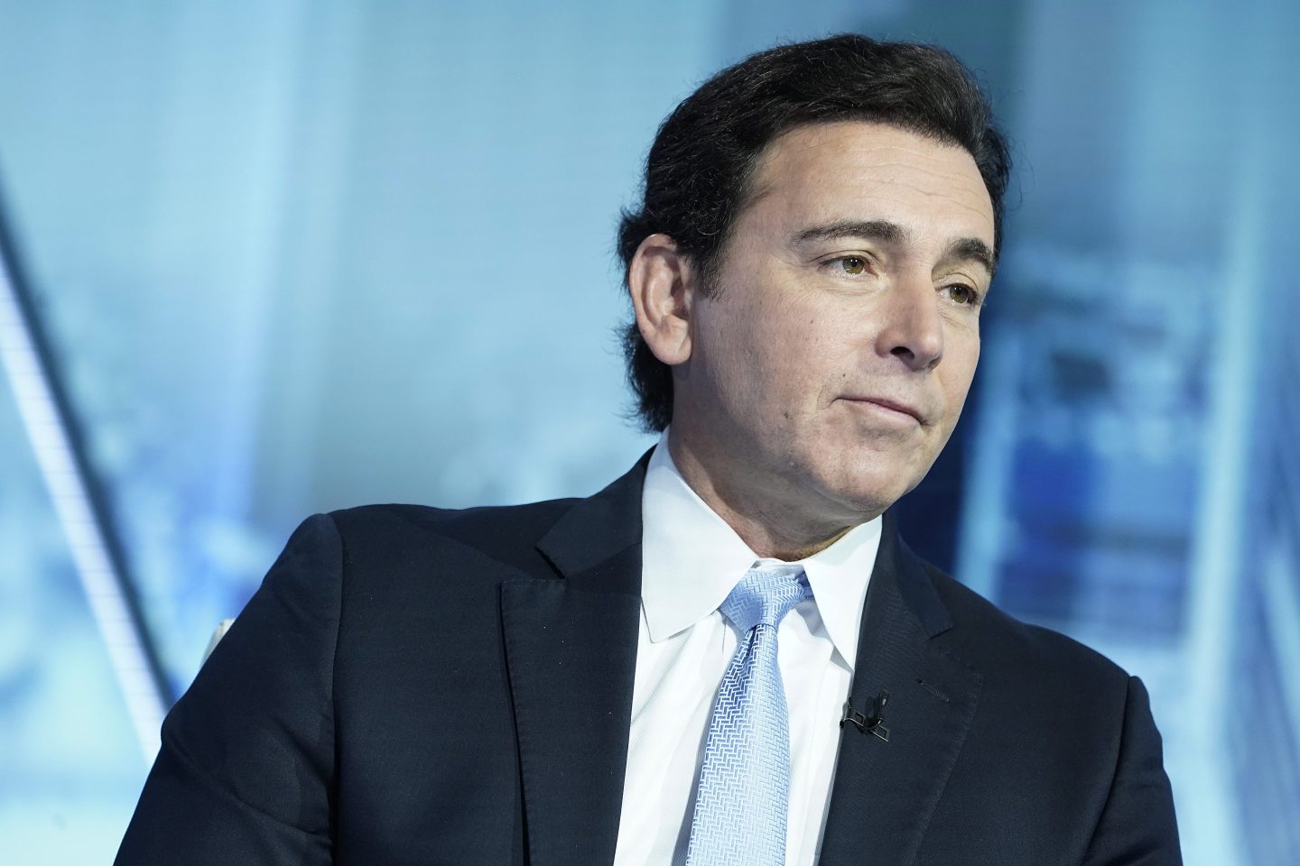 Mark Fields served as chief executive of Ford as well as interim CEO of Hertz