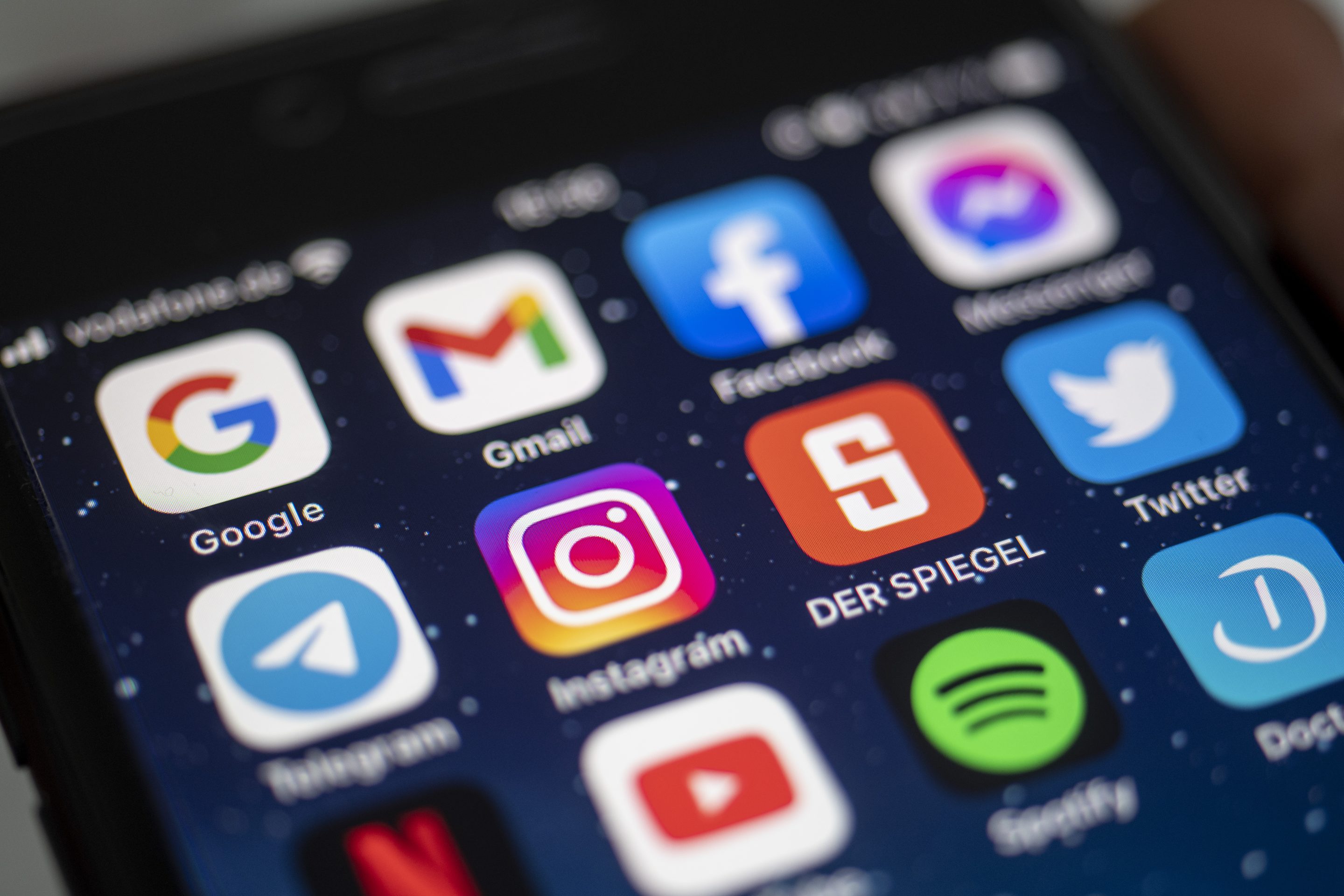 Spotify and Instagram might get a whole lot closer soon. 