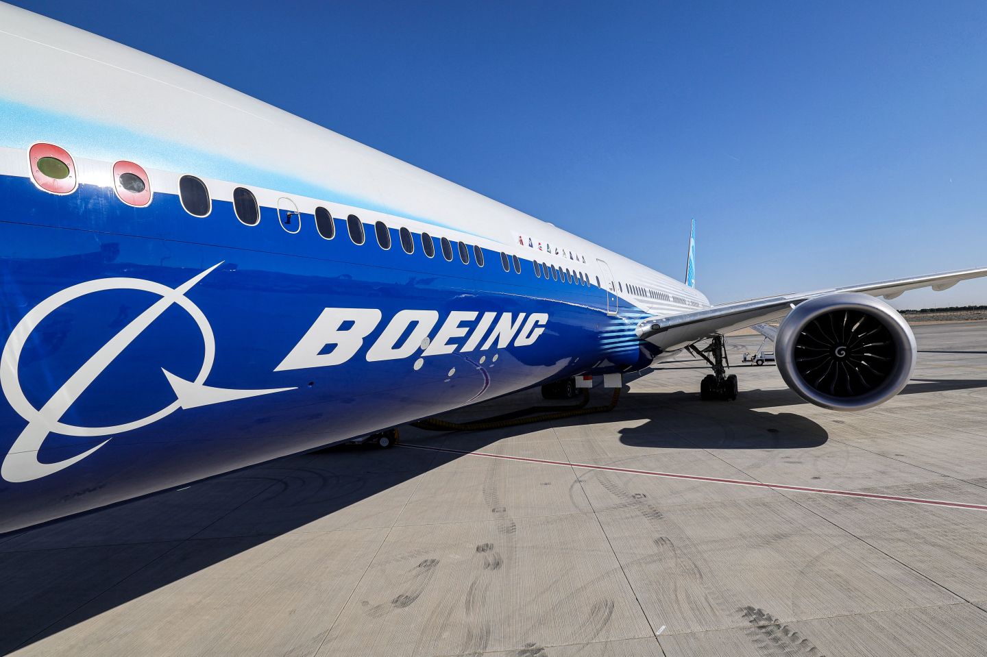 Boeing’s CFO wants to cut costs but it could be a risky maneuver