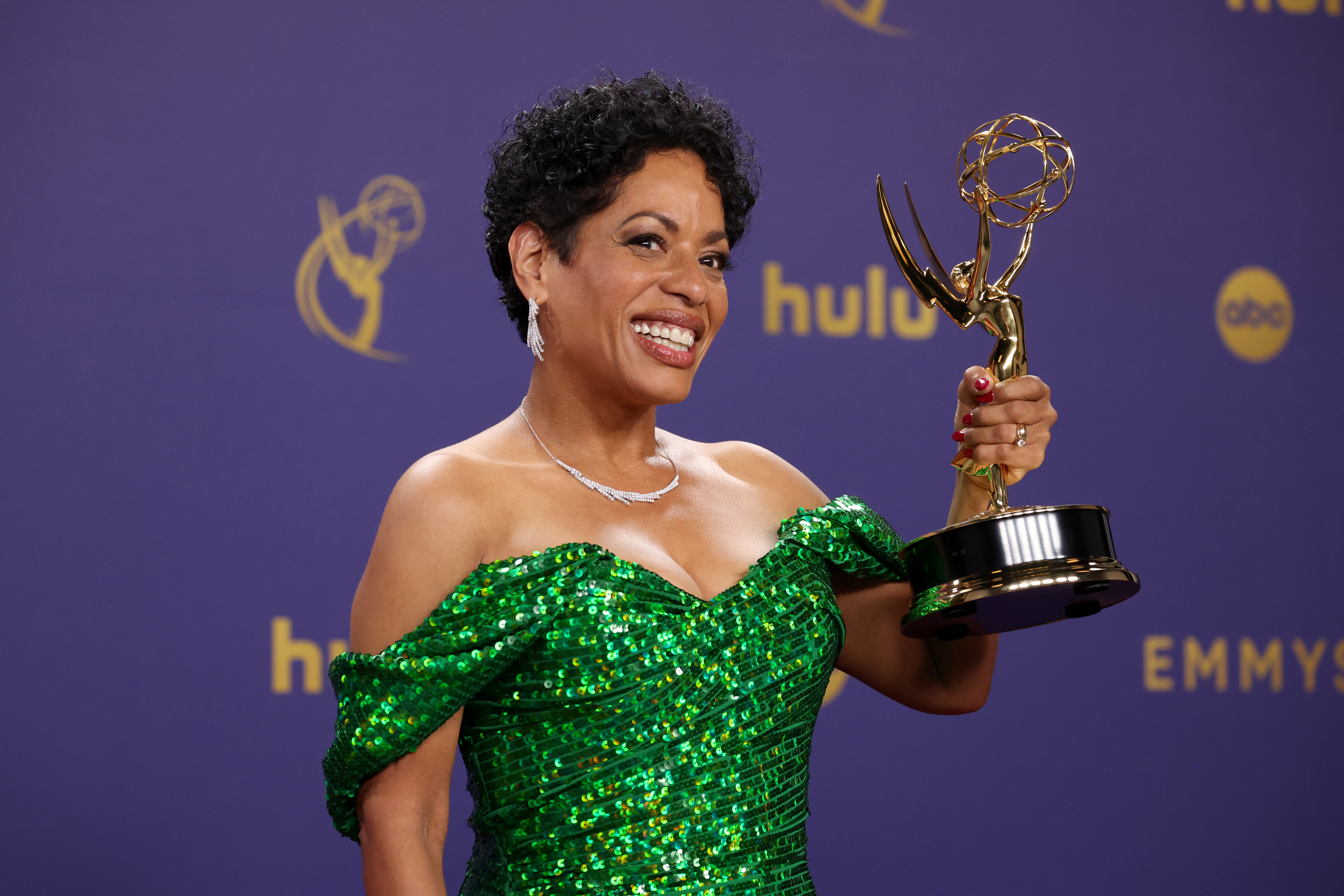 The Bear's Liza Colón-Zayas was the first Latina to win in her category at the 2024 Emmys.