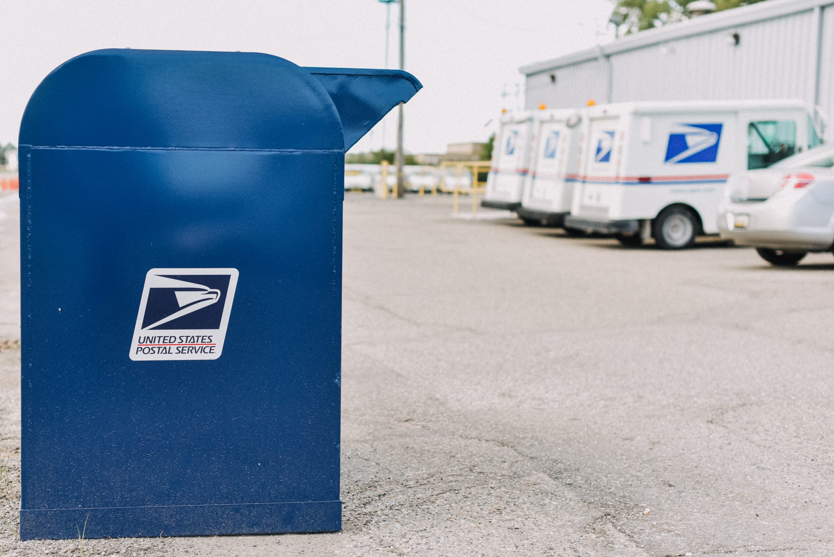 SPS lost $9.5 billion in the financial year ended Sept. 30, amid a decline in mail volume and slower-than-anticipated parcel shipping.
