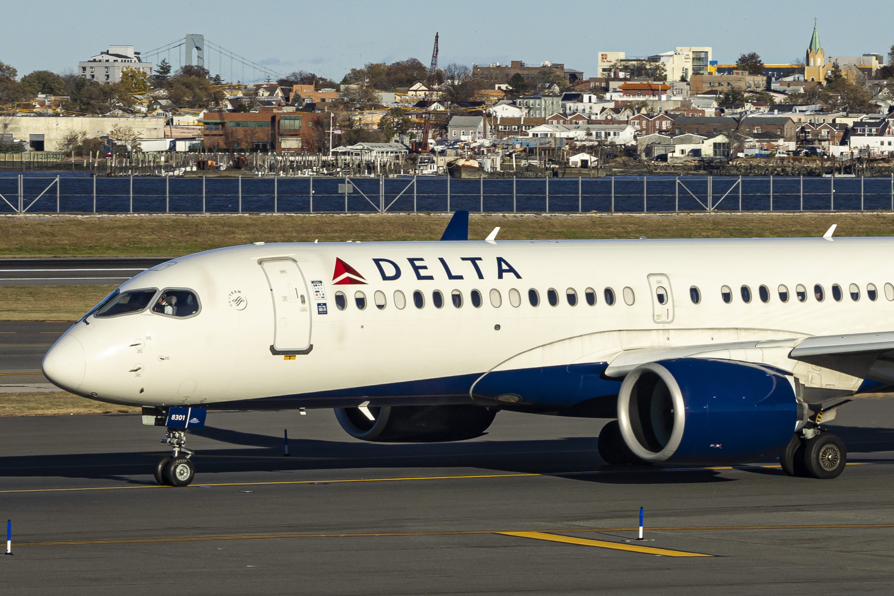 Delta Air Lines Airbus A220