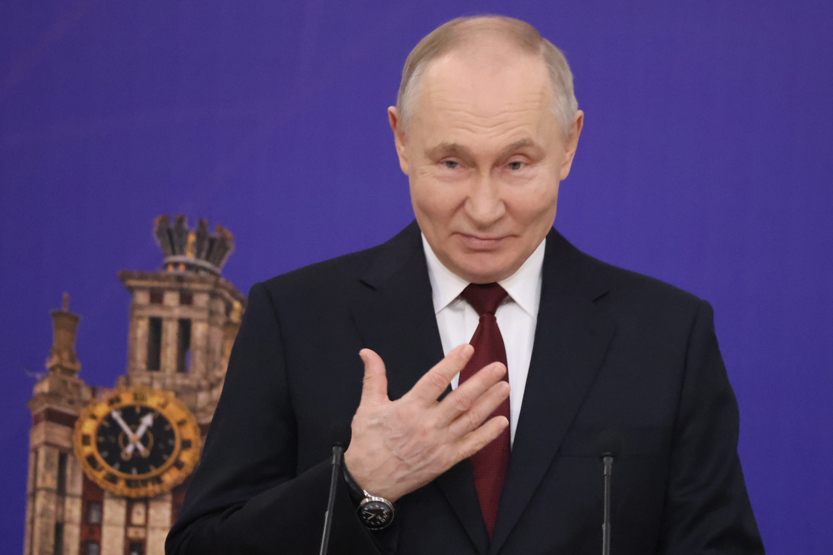 Putin Visits Moscow State University
