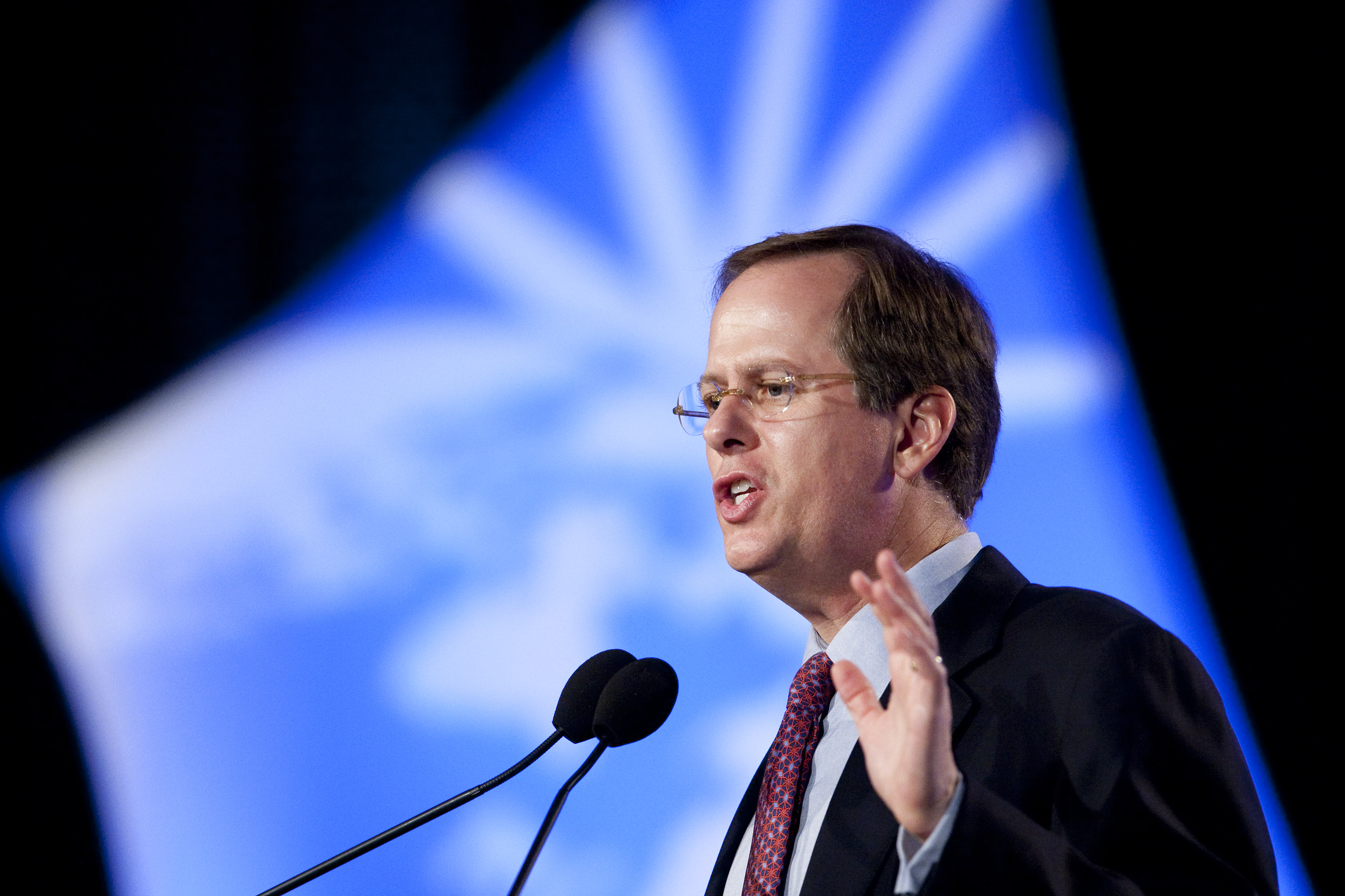 Photo: UNITED STATES - JUNE 16: Steve Odland, chairman and chief executive officer of Office Depot Inc., speaks at a town hall session on the environment during the National Summit in Detroit, Michigan, U.S., on Tuesday, June 16, 2009. The summit, hosted by the Detroit Economic Club, runs until June 17. (Photo by Andrew Harrer/Bloomberg via Getty Images)