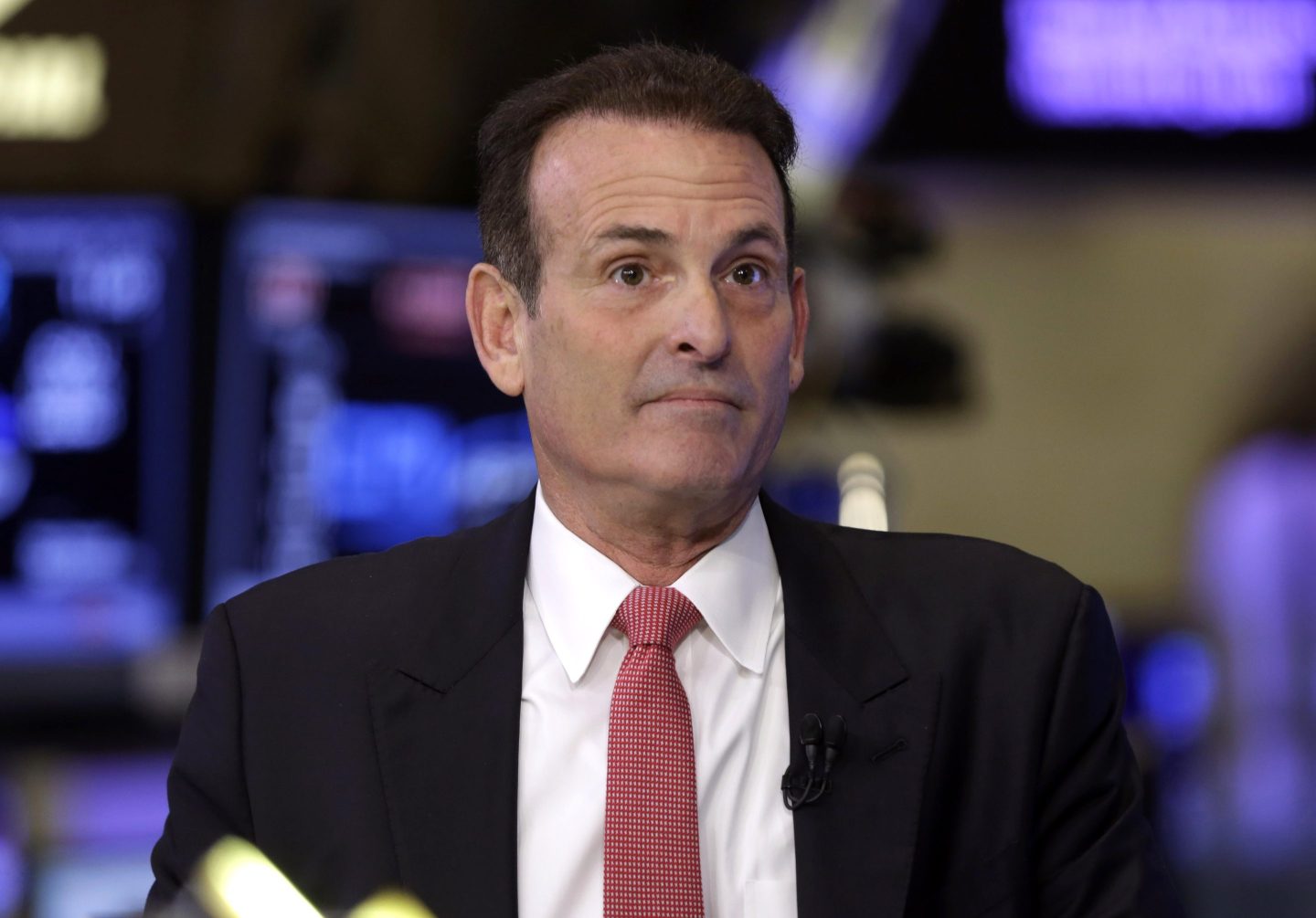 CEO of $30 billion homebuilding empire sees ‘weaker-for-longer’ housing market as consumer confidence plummets 