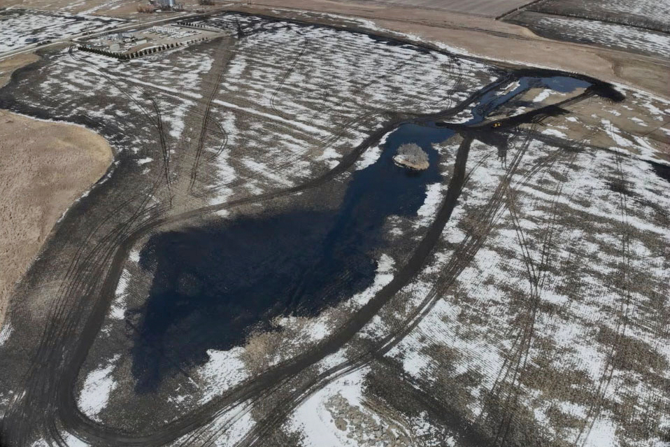 The Keystone oil pipeline planned to restart the system Monday after a spill onto farmland in North Dakota last week shut down the line.