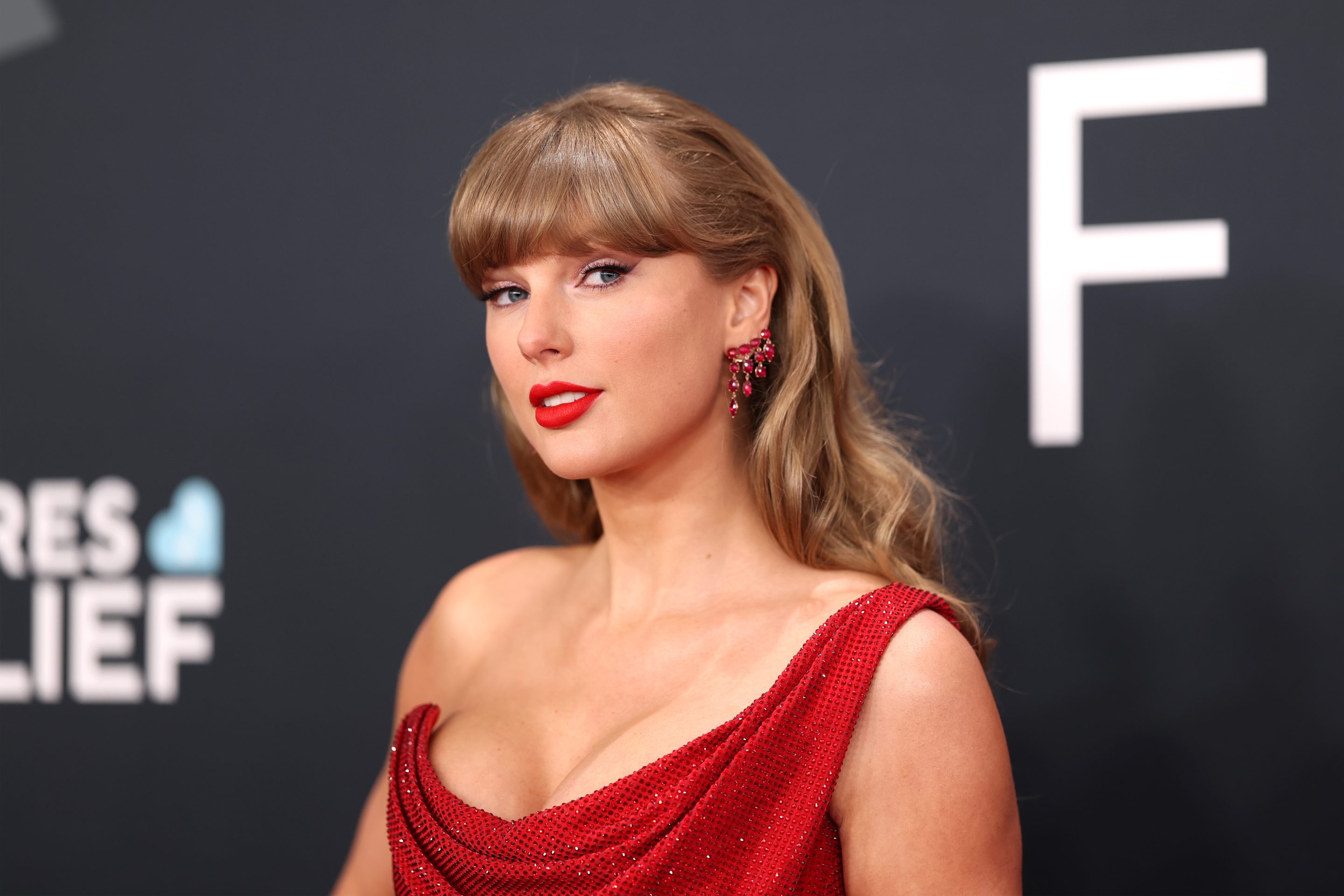 Taylor Swift.
