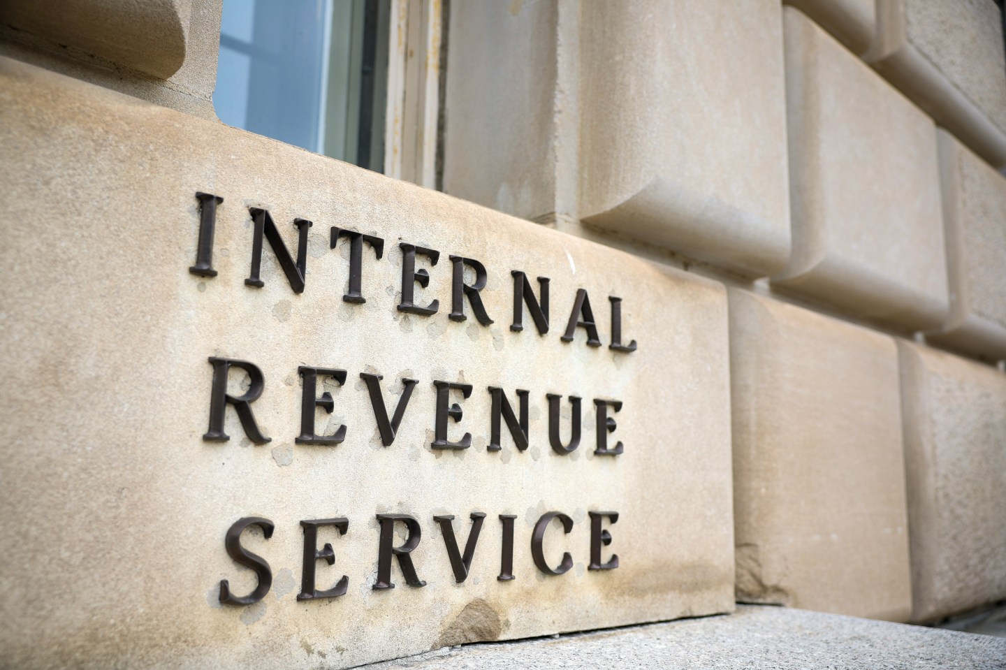 IRS to lose billions in revenue if migrants stop filing taxes