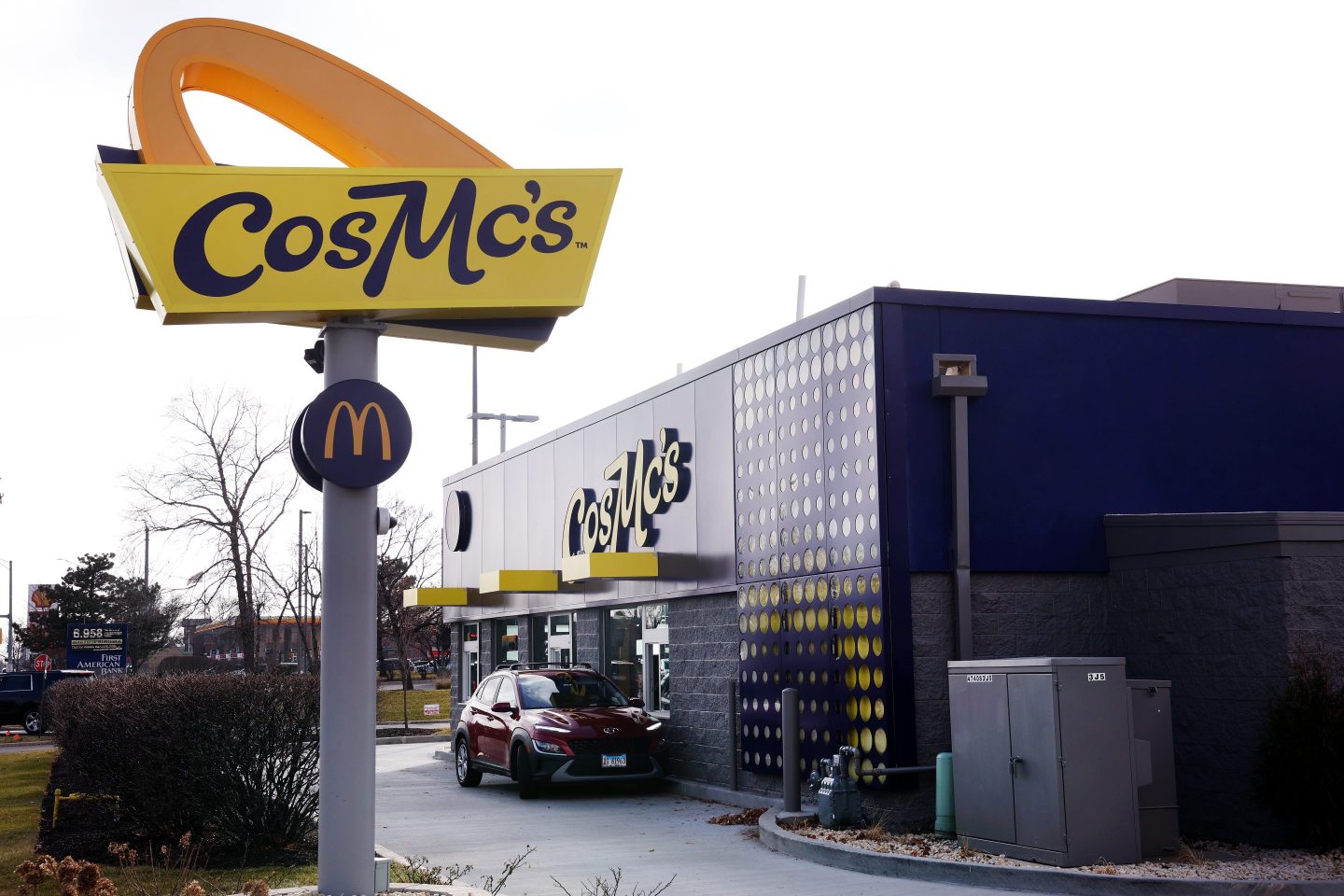 McDonald’s pulls the plug on beverage-focused CosMc’s