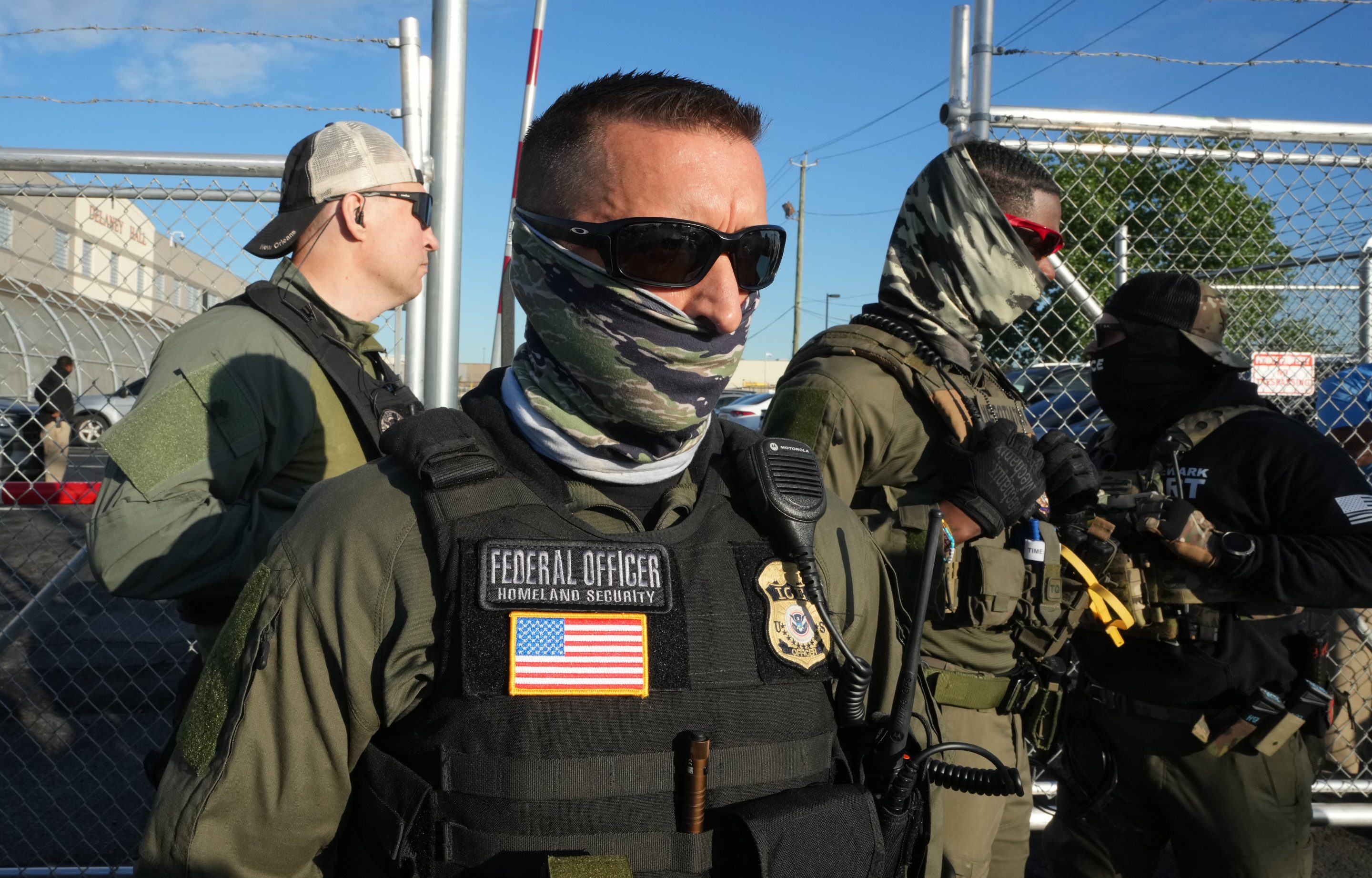 ICE agents