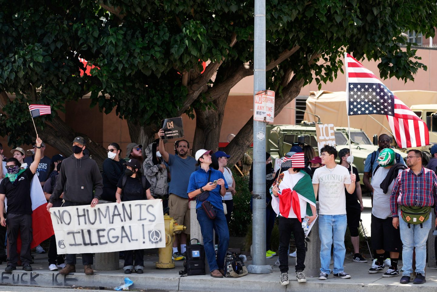 Judge’s order returning National Guard control to California temporarily blocked by appeals court