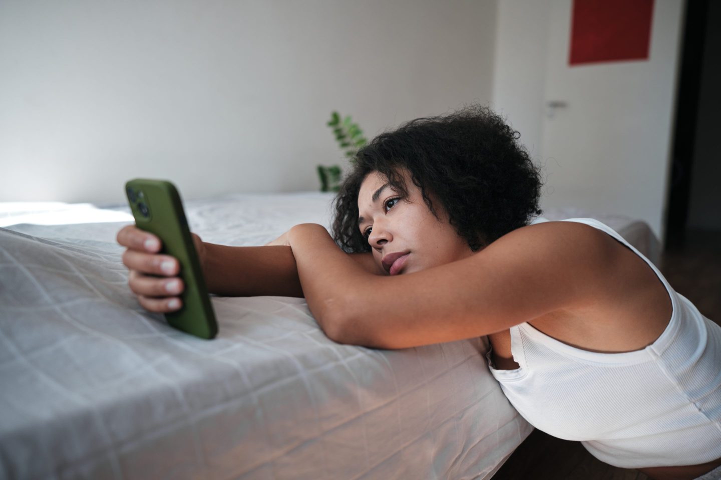 Millions of Gen Z are jobless yet they’re ghosting employers—experts say voice notes are the cure to their phone anxiety