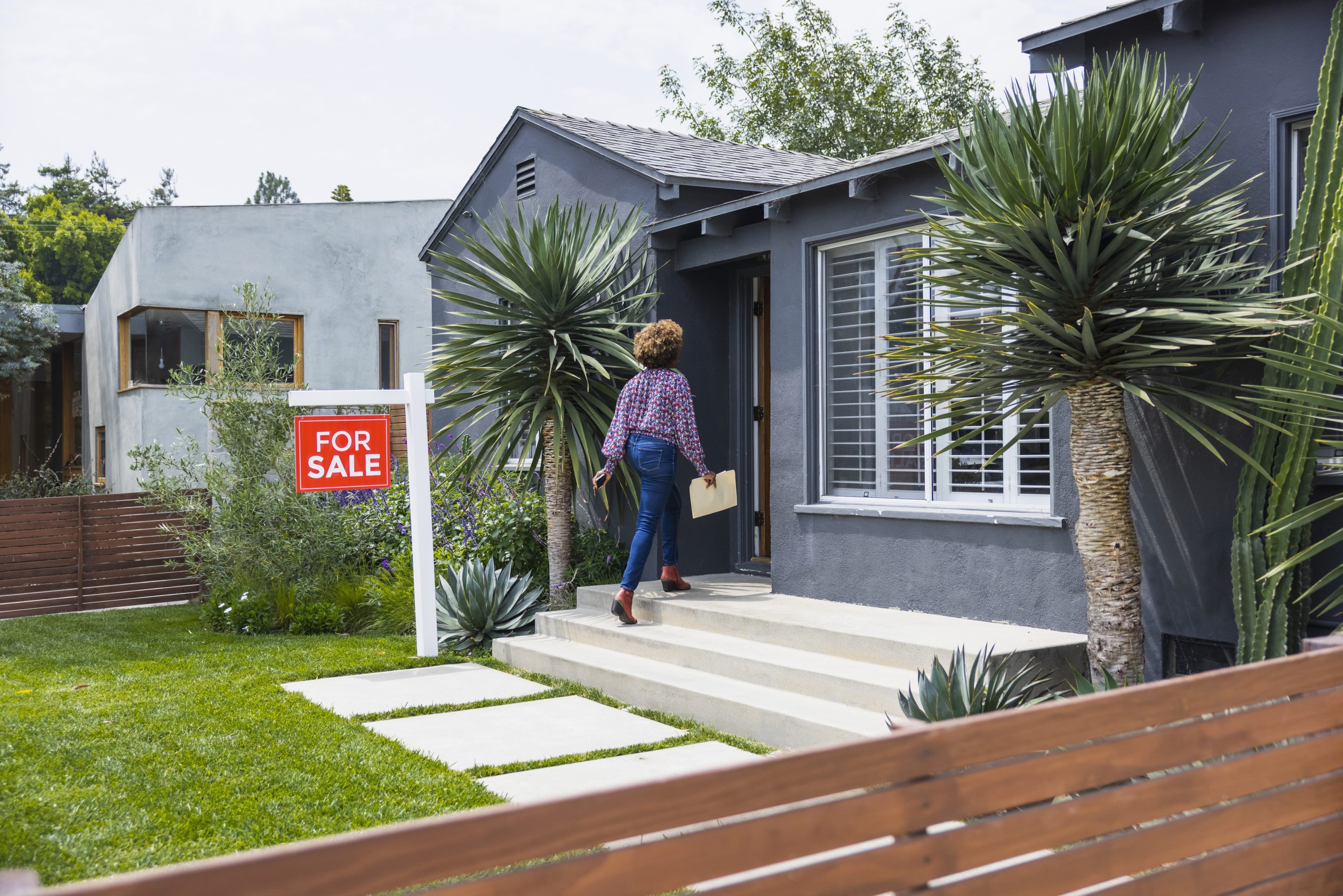 The housing market is stuck in an unending circle of gridlock.