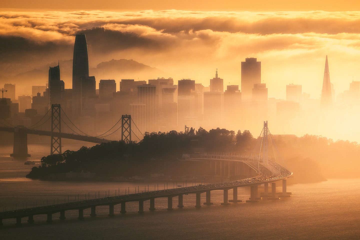 These 2 states will determine if the U.S. slips into a recession while one more enters the danger zone, top economist says