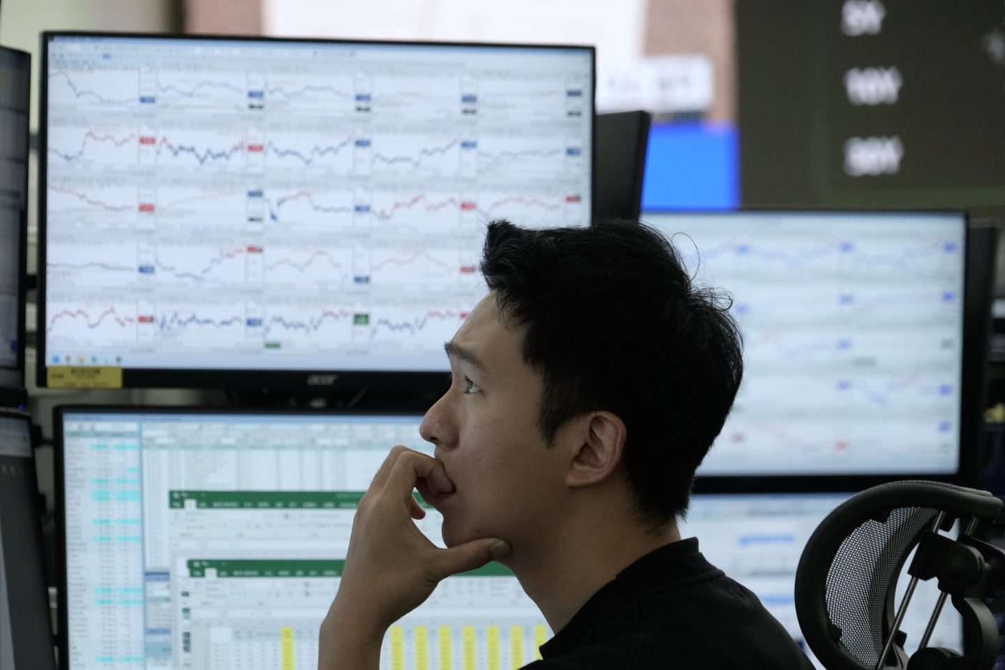 broker