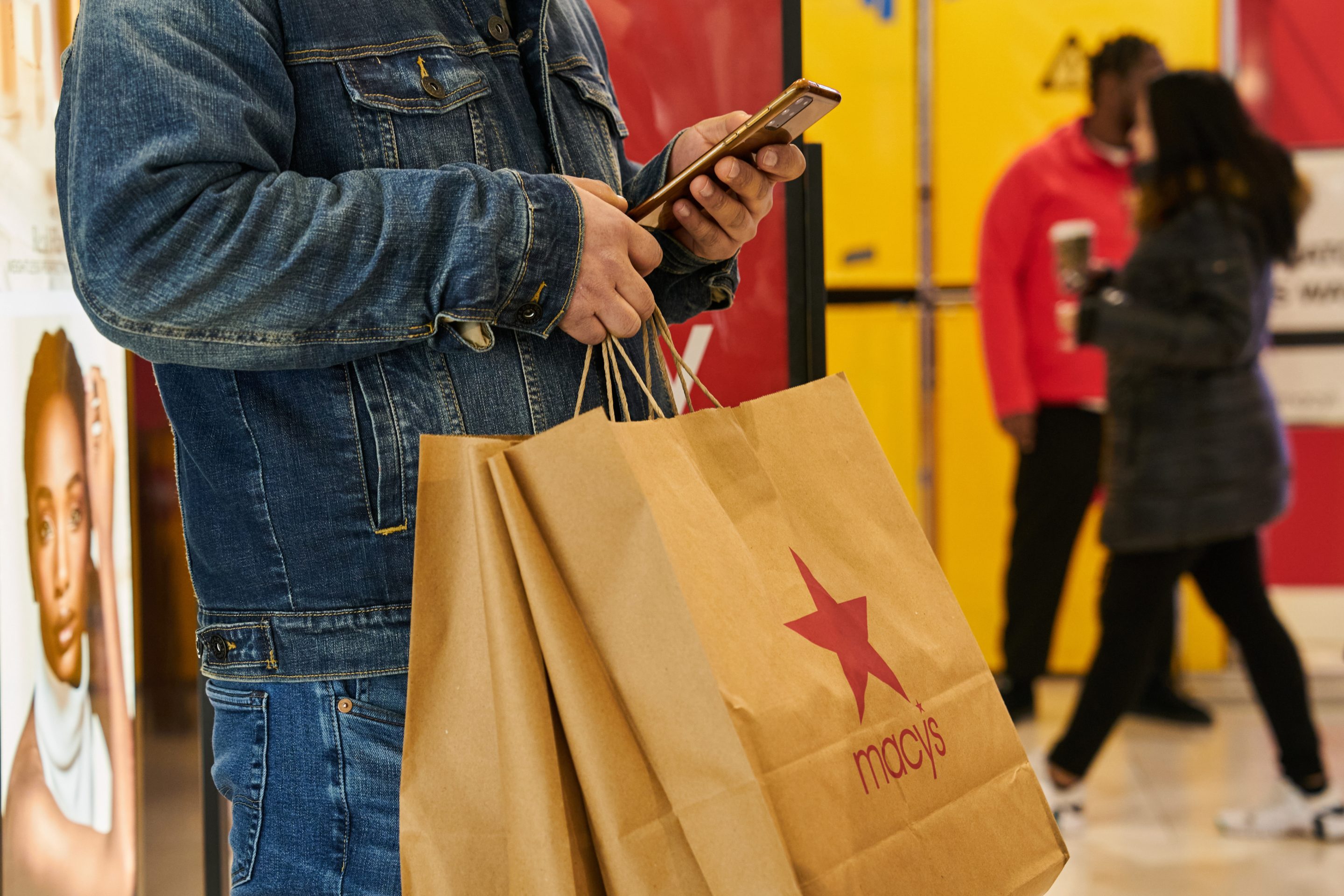 Accustomed to shopping online, consumers need to be wooed back to brick-and-mortar department stores. 
