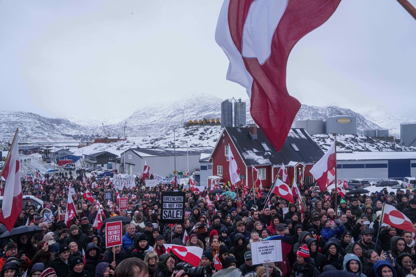 Democrats think a war-powers resolution limiting Trump on Greenland would get more GOP votes than the one for Venezuela