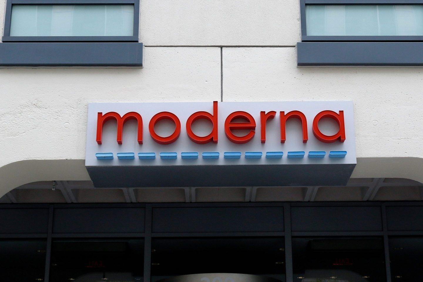 FDA backtracks and agrees to review Moderna mRNA flu vaccine after initial rejection