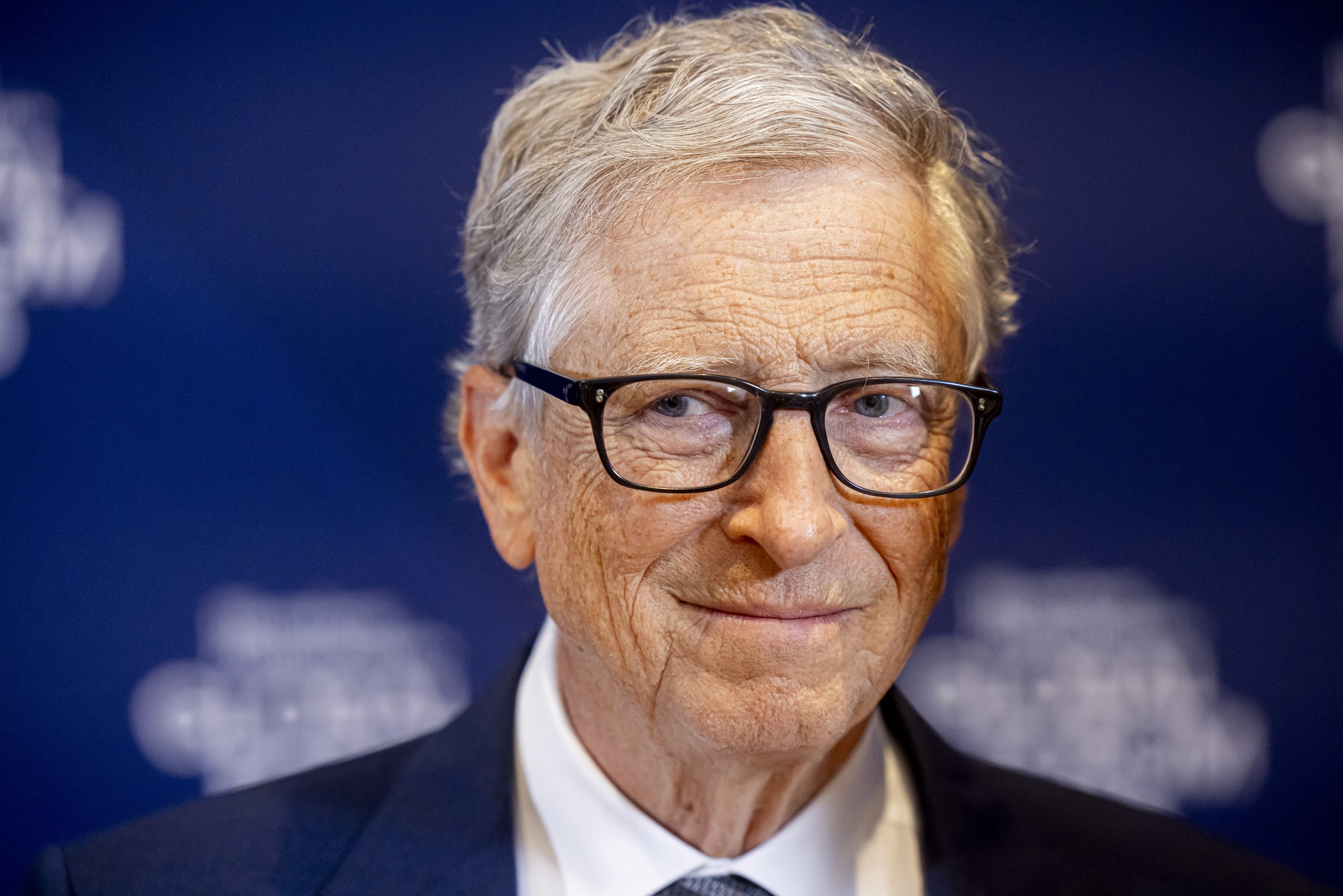 Bill Gates sells off part of his property holdings in Medina, Wash.