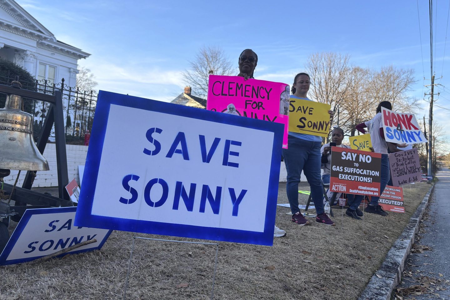 Alabama Gov. opts not to execute a man who didn’t kill anyone