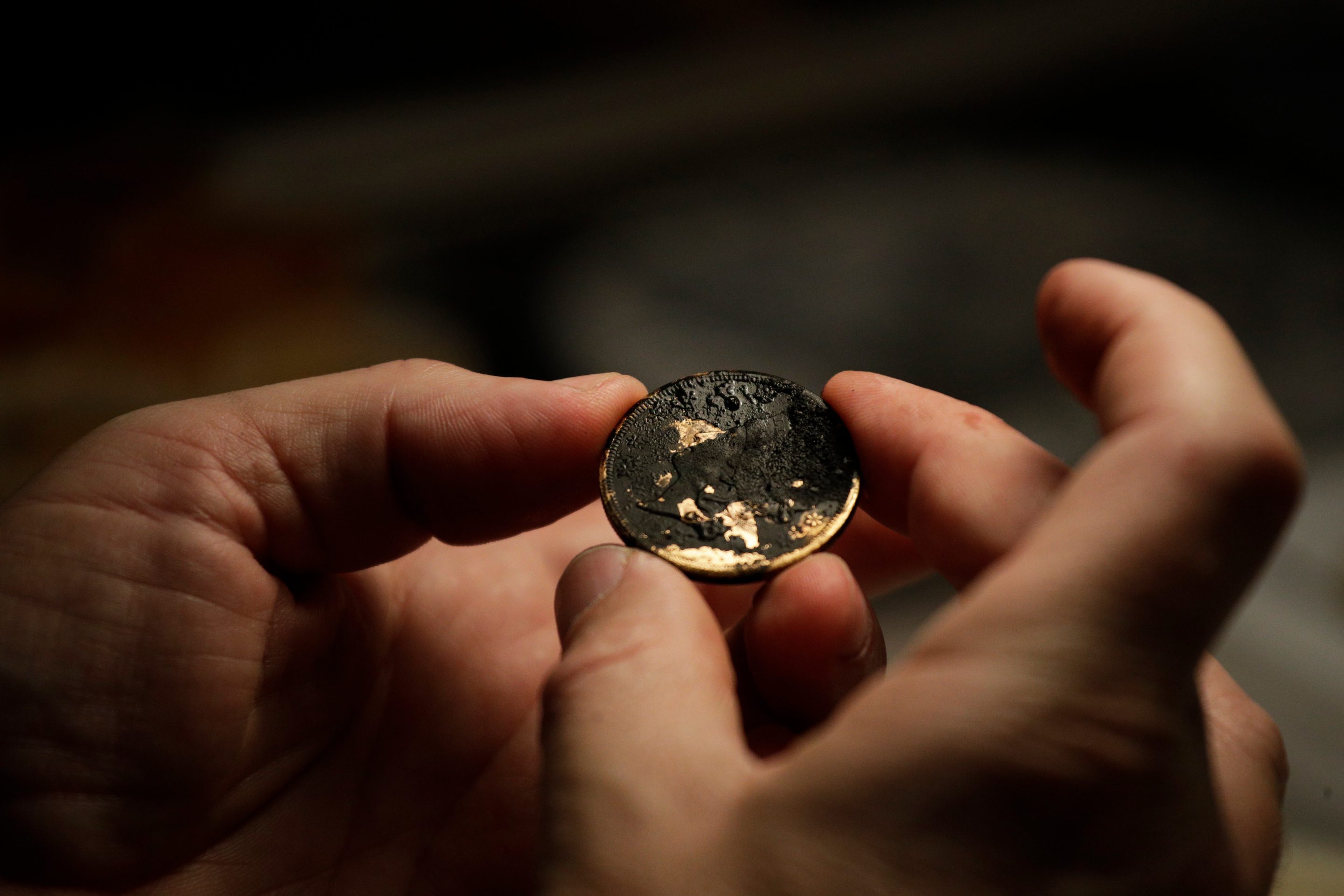A man who spent a decade in prison after refusing to disclose the whereabouts of missing gold he found in a shipwreck has been released from prison.
