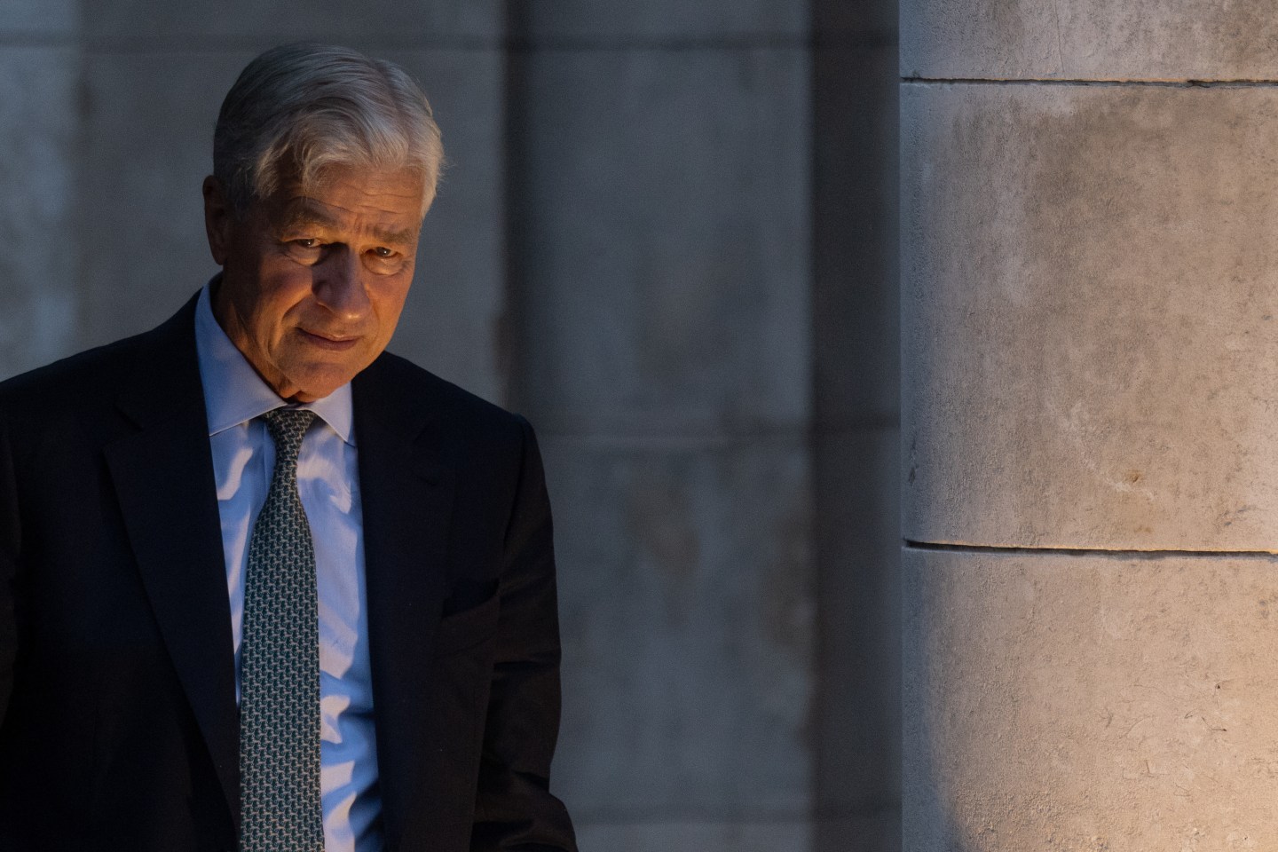 The $265 billion private credit meltdown: How Wall Street’s hottest investment craze turned into a panic