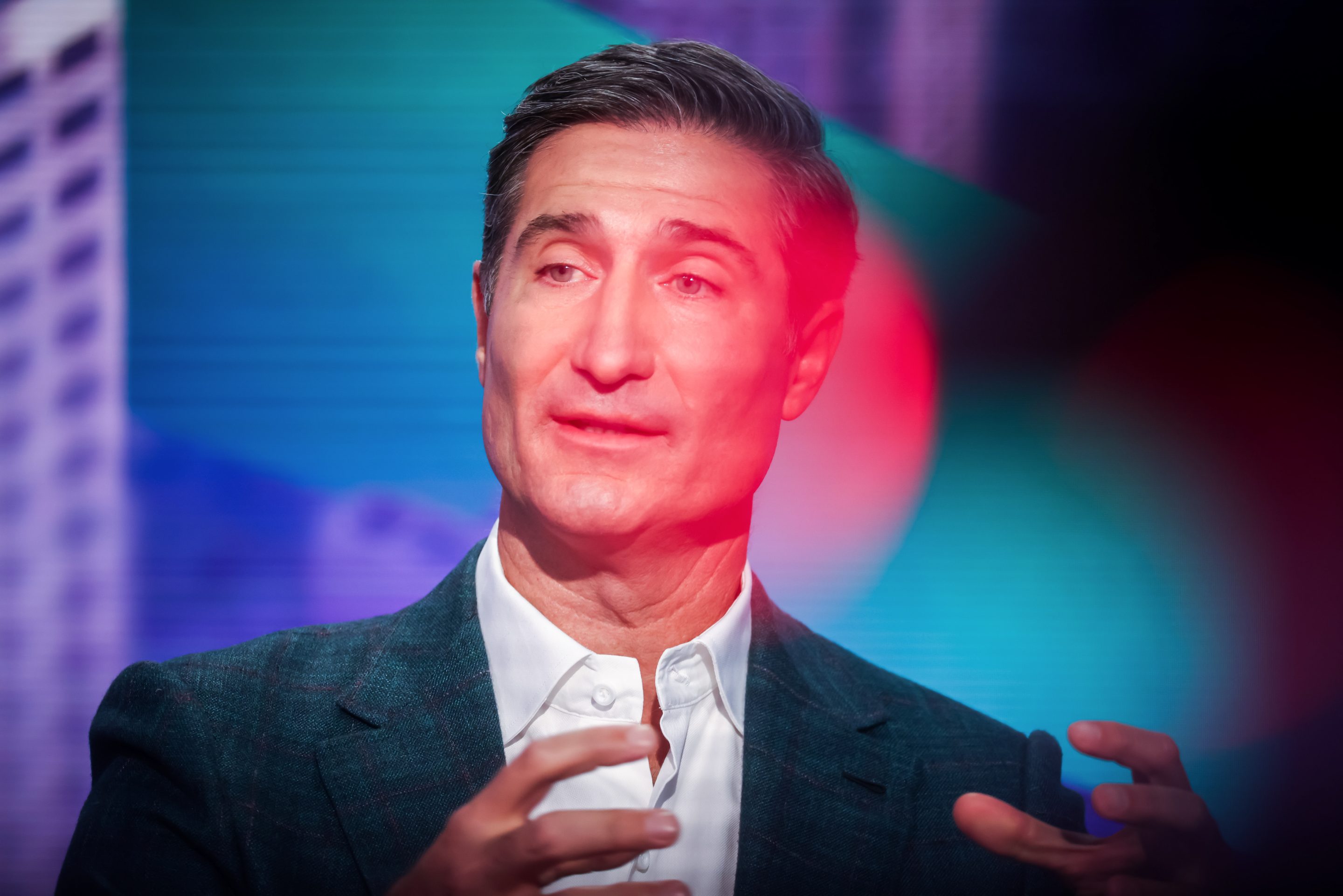 Starbucks CEO Brian Niccol said "people love" customizing their drinks, even if their coffee costs in the double digits.
