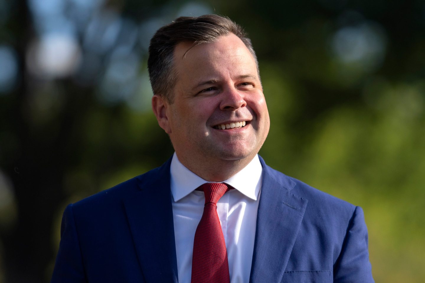 Trump replaces Gabbard with housing chief Bill Pulte, grandson of the founder of one of the country’s largest homebuilders