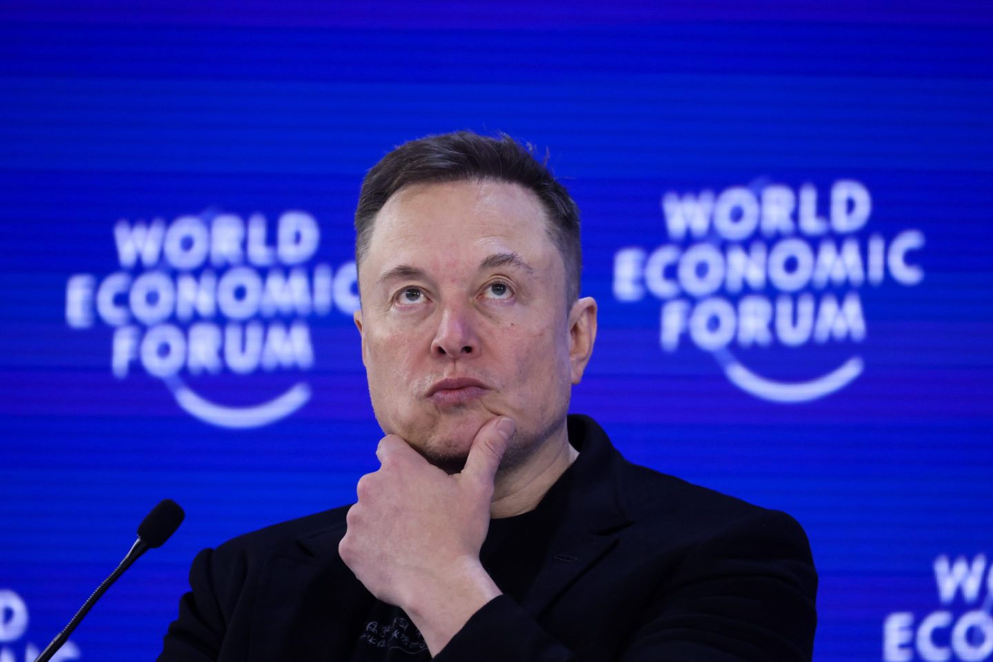 SpaceX may be the biggest IPO ever, but Morningstar says it is overvalued by half and the smart investors will wait out the hype and buy later