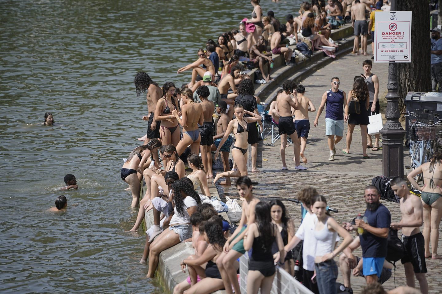 How Paris is using the Seine to try to keep cool in scorching heat