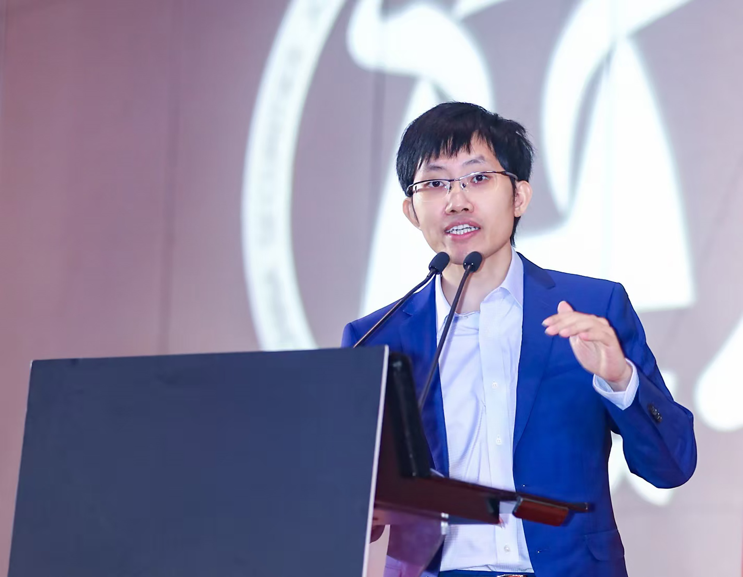 While Silicon Valley races to adopt China's brutal 996 culture, DeepSeek's founder says his $60 billion AI company has no KPIs and no overtime.