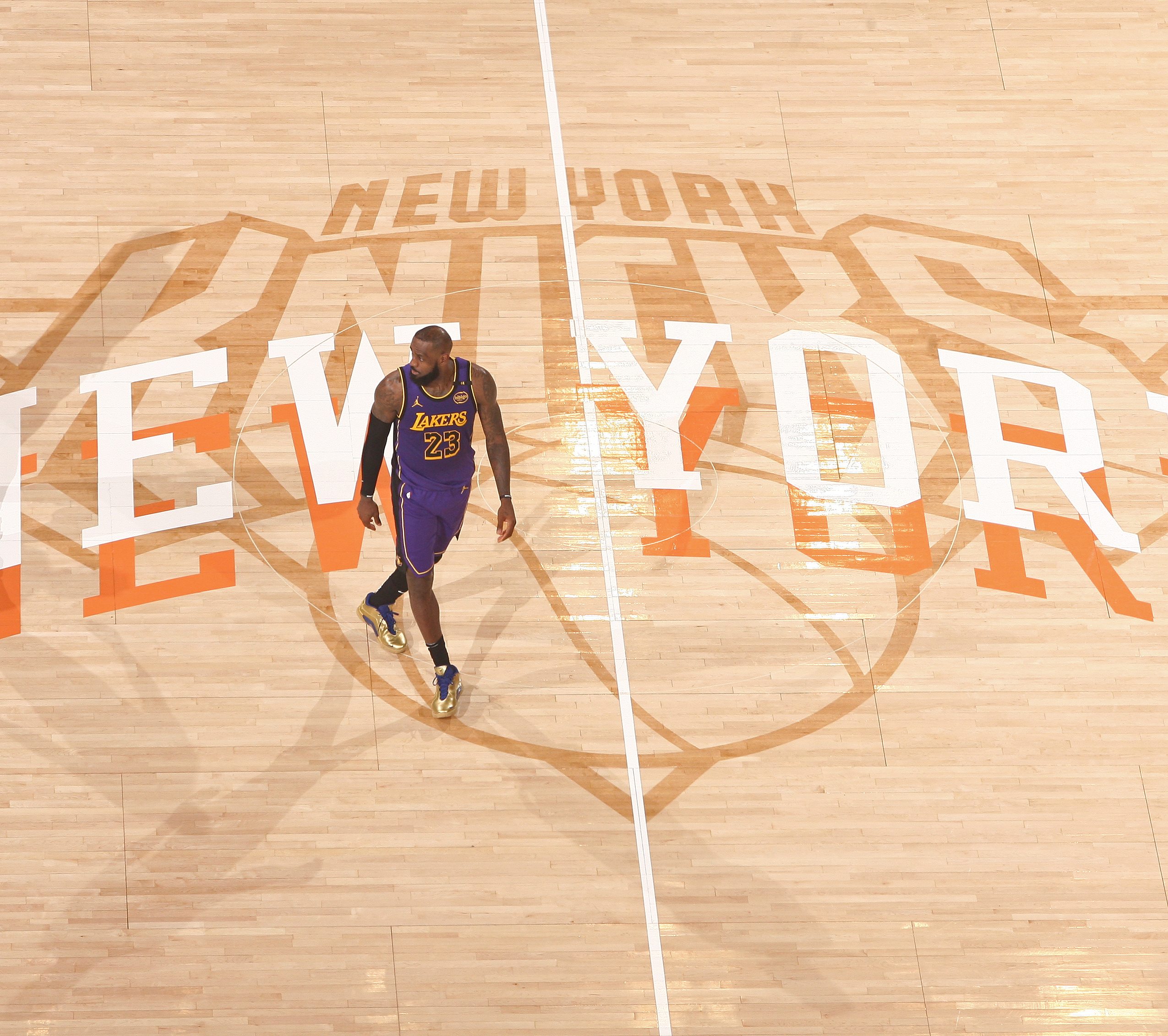 LeBron James is toying with living in New York and commuting to Philadelphia.