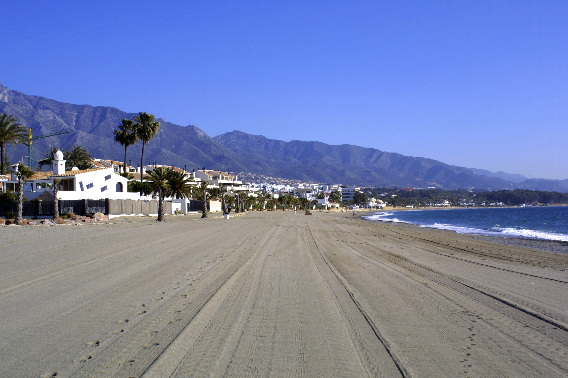 The Golden Mile runs from central Marbella to Puerto Banús, lined with palm trees, restaurants and luxury resorts. During Bloomberg News' visit, entrepreneurs and Finnish businessmen worked and met in a shared workspace.